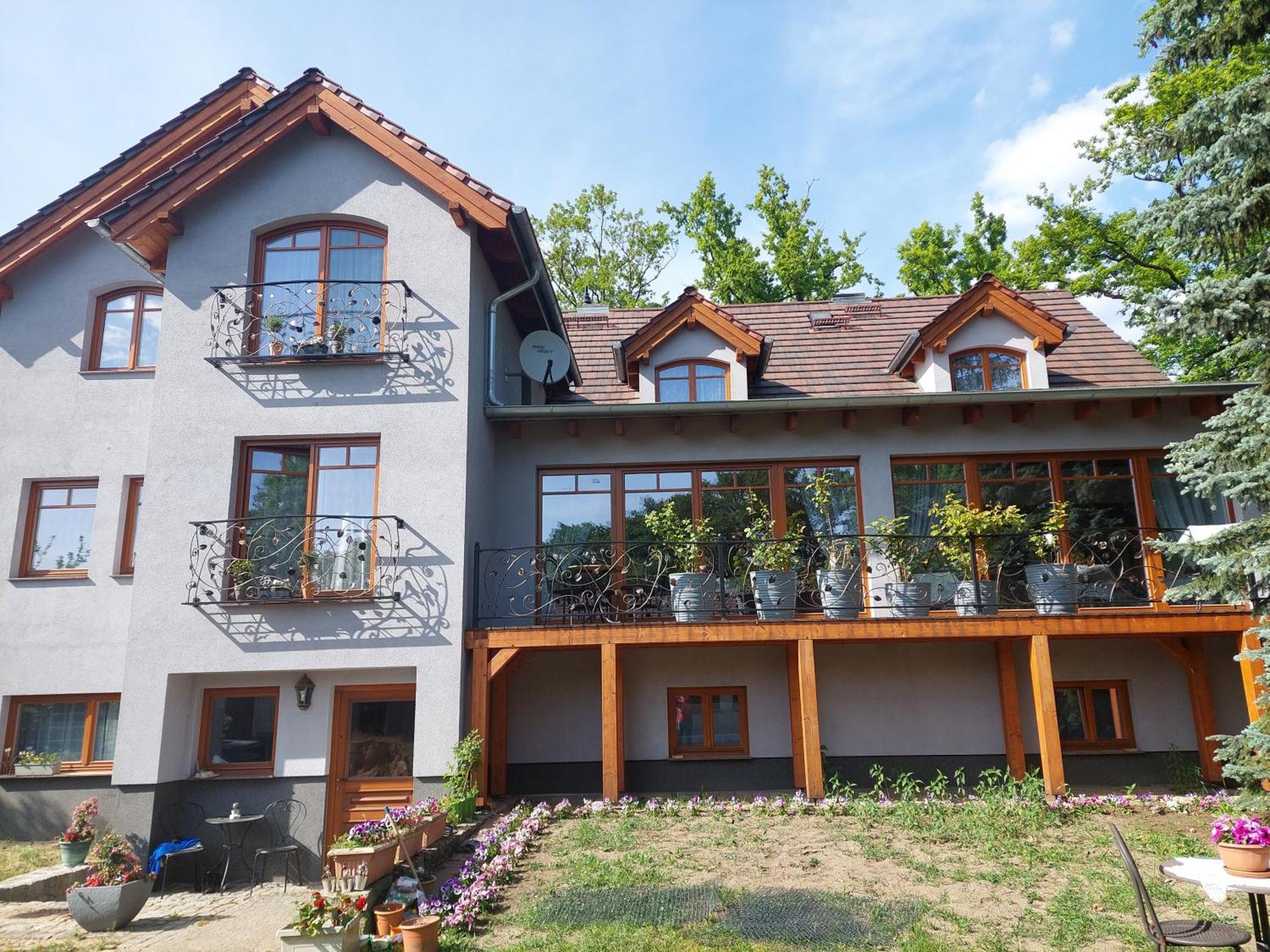 La Brigitte Hennigsdorf Exterior foto